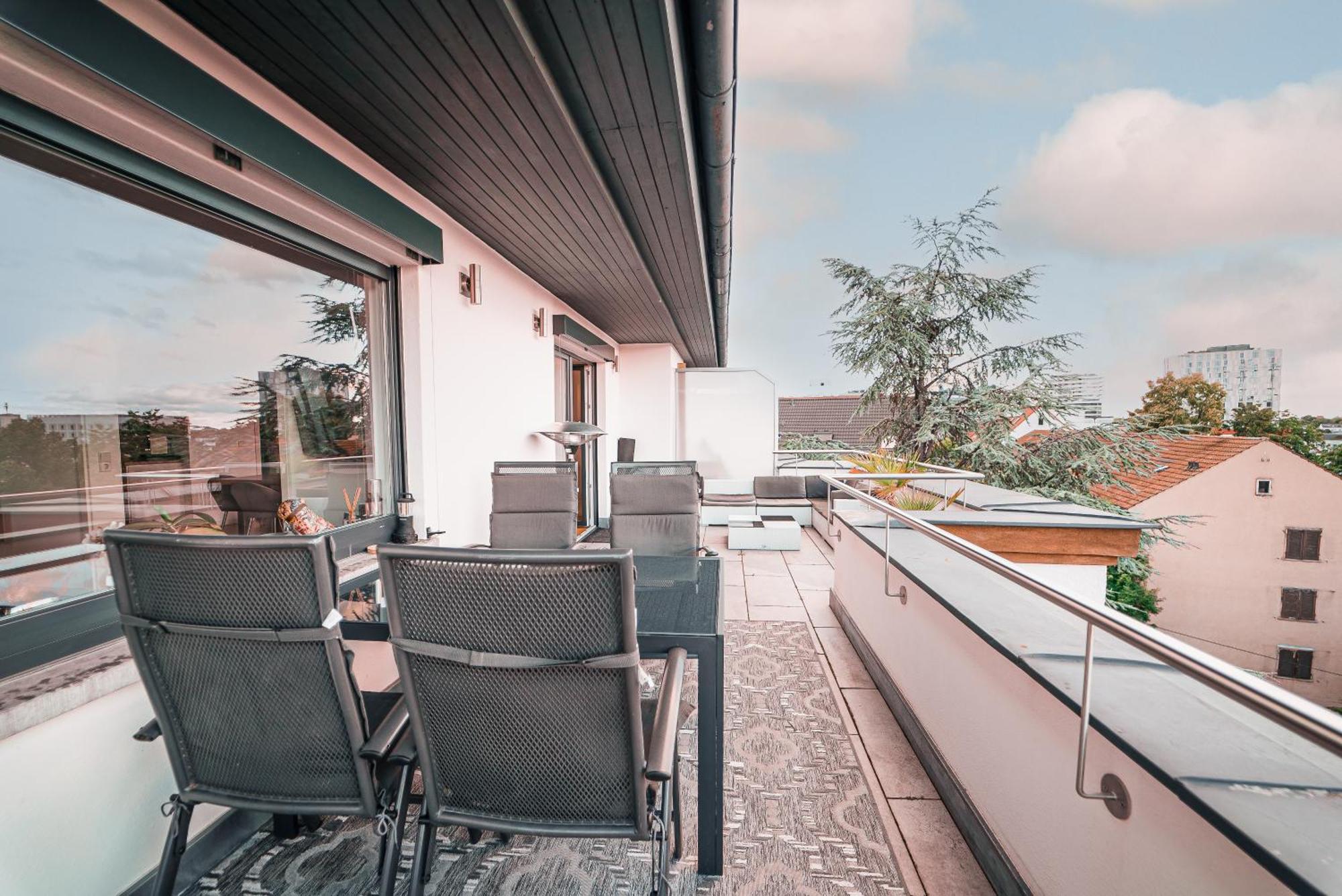 Luxurious Penthouse Daire Stuttgart Dış mekan fotoğraf